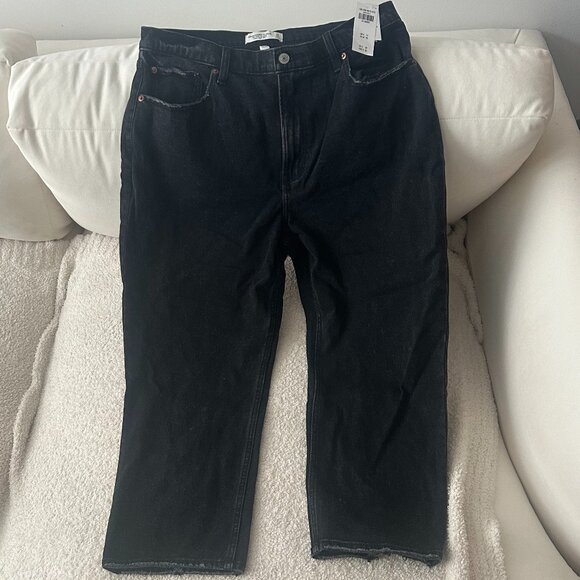 NWT Abercrombie & Fitch Curve Love Ankle Straight Ultra High Rise 32/14 Short - Picture 1 of 3